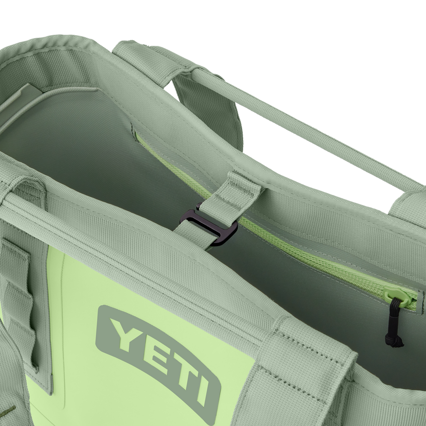 YETI Camino® 20-carryall