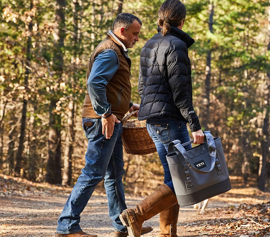 Yeti on sale camino carryall