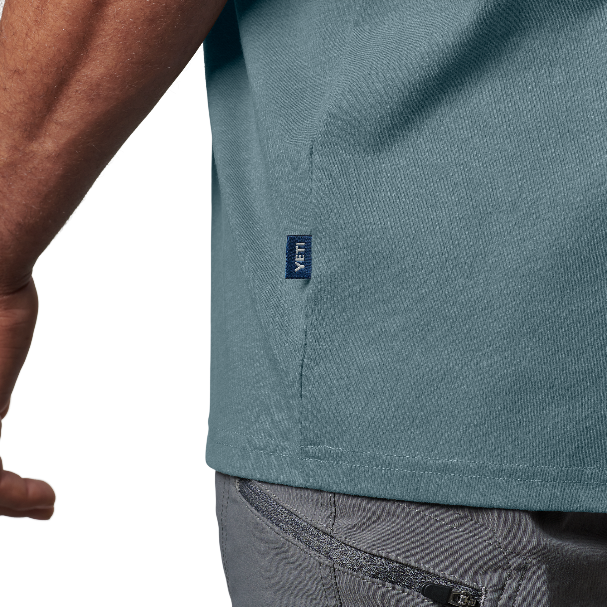 YETI Premium T-shirt met korte mouwen met logobadge Indigo