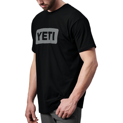 YETI Premium T-shirt met korte mouwen met logobadge Zwart/Grey