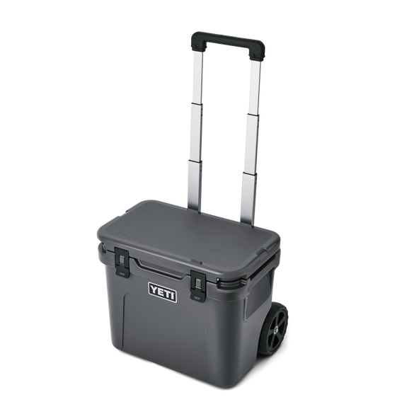 YETI Roadie® 32 koeler op wielen Charcoal